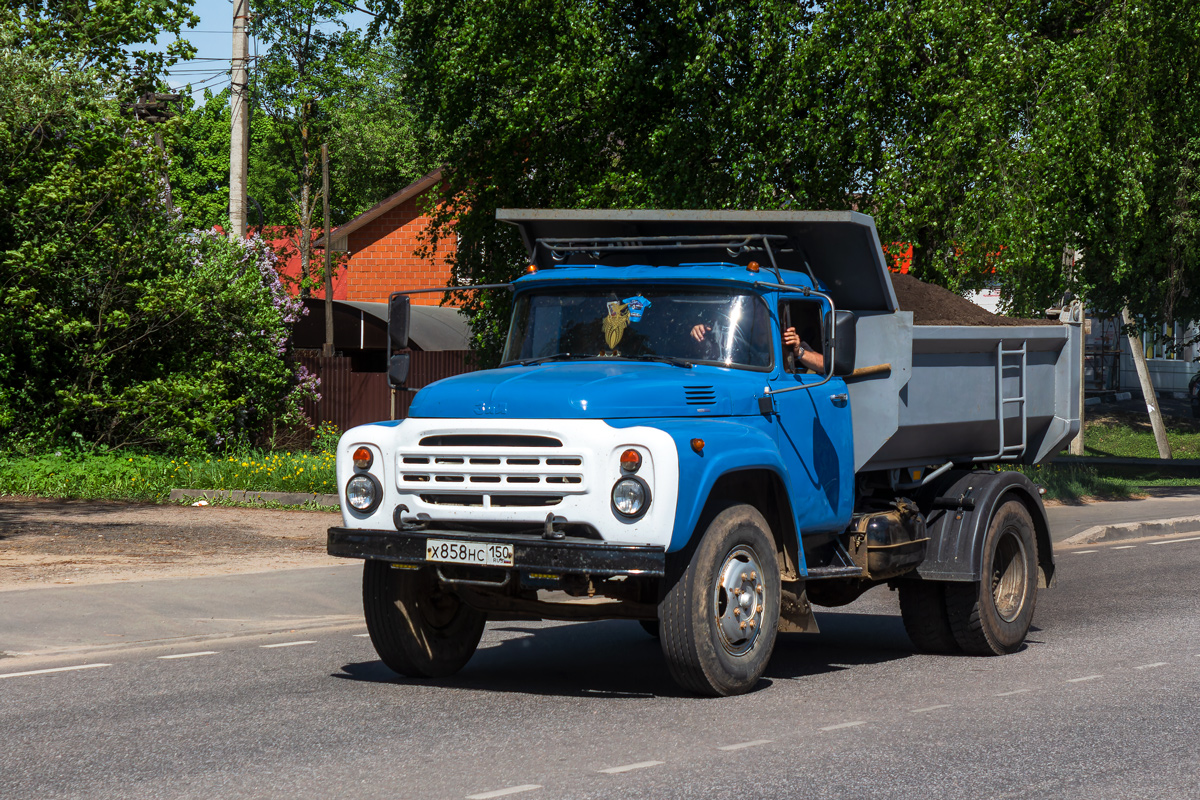 Московская область, № Х 858 НС 150 — ЗИЛ-495810