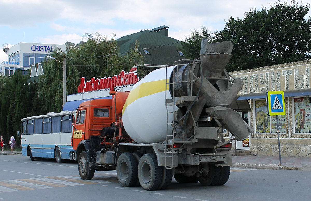 Крым, № В 853 УЕ 82 — КамАЗ-53229-02 [53229C]