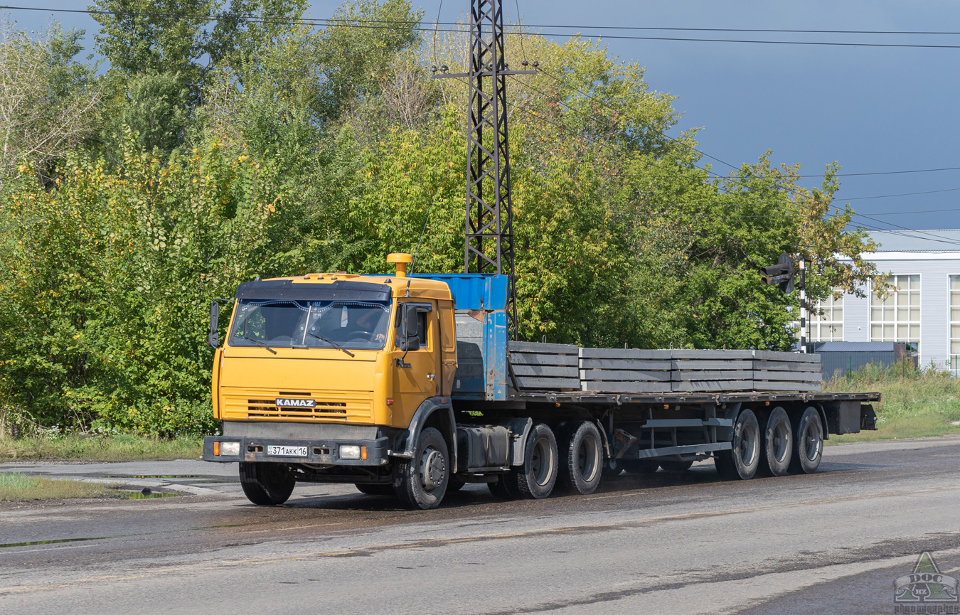 Восточно-Казахстанская область, № 371 AKK 16 — КамАЗ-54115 [541150]