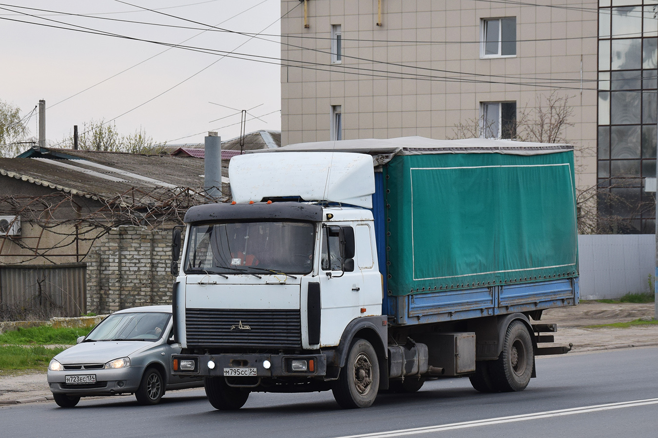 Волгоградская область, № М 795 СС 34 — МАЗ-53366