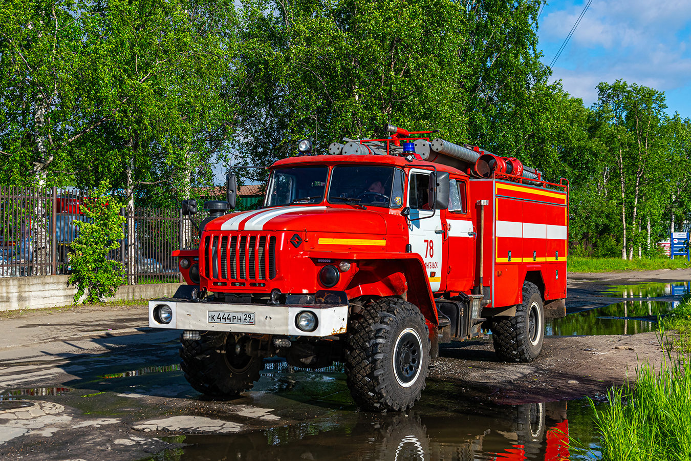 Архангельская область, № К 444 РН 29 — Урал-43206-41