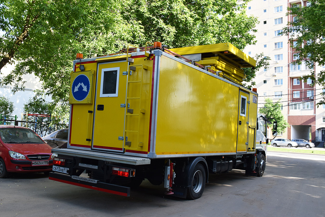 Москва, № С 613 НВ 977 — КамАЗ-43082-H5 "Компас 12"
