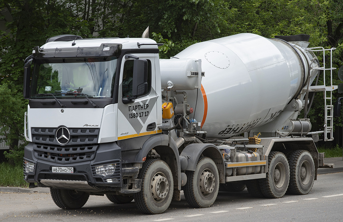 Московская область, № А 670 НО 790 — Mercedes-Benz Arocs 4142 [Z9M]