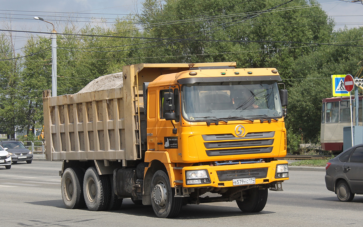 Челябинская область, № В 579 УС 174 — Shaanxi Shacman F2000 SX325x
