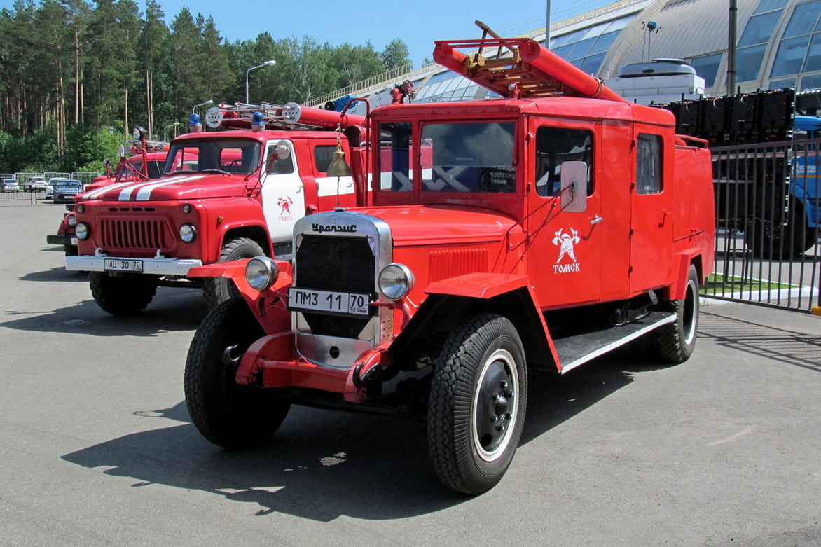 Томская область, № (70) Б/Н 0077 — УралЗИС-5В; Транспортные средства без номеров (Томская область)
