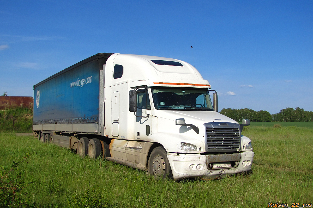 Алтайский край, № Е 850 УК 22 — Freightliner Century Class