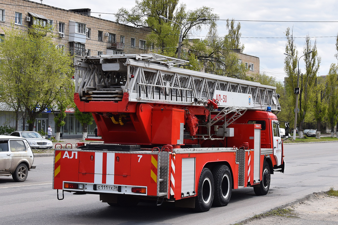 Волгоградская область, № С 111 ТХ 34 — КамАЗ-65115-62