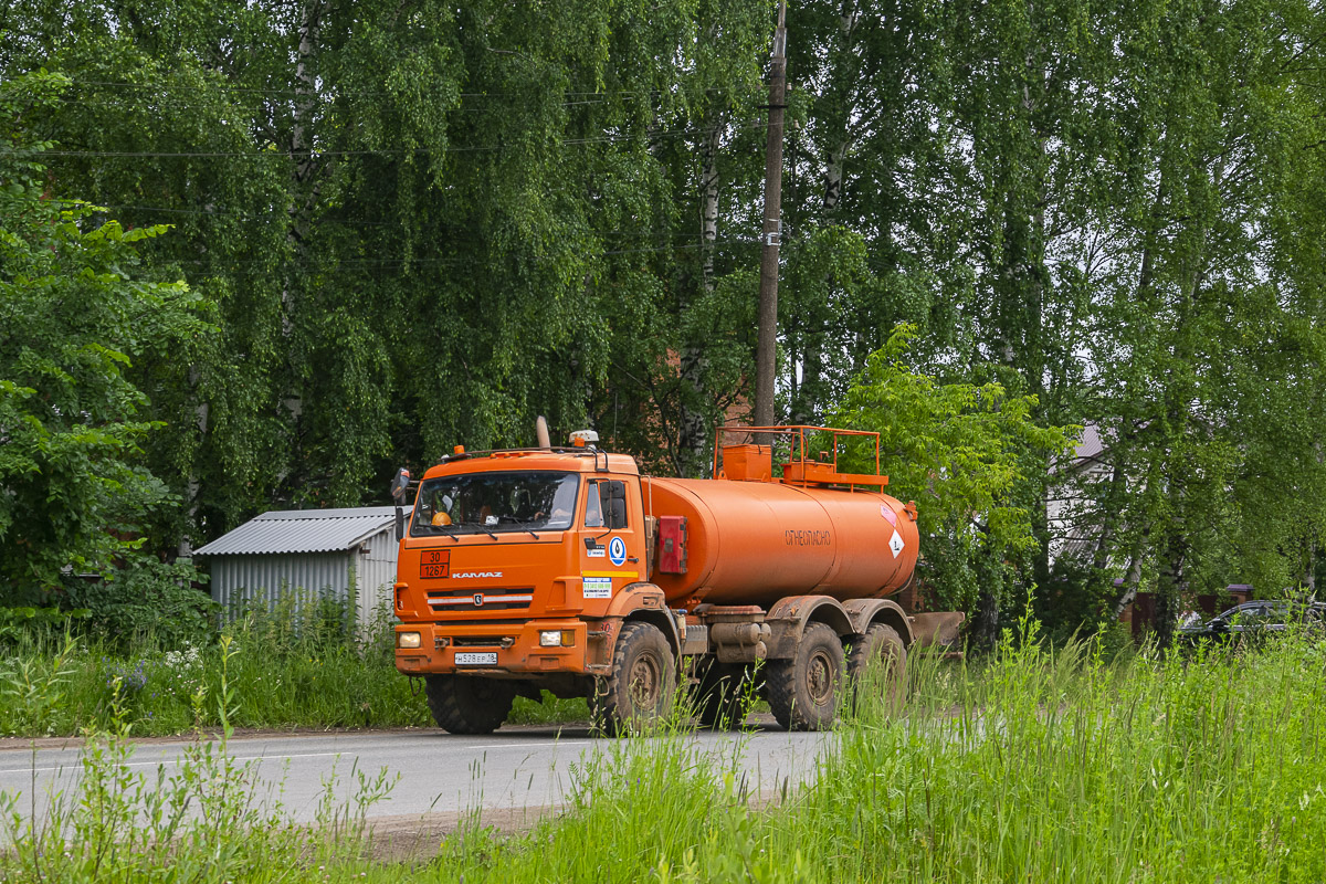 Удмуртия, № Н 528 ЕР 18 — КамАЗ-43118-46