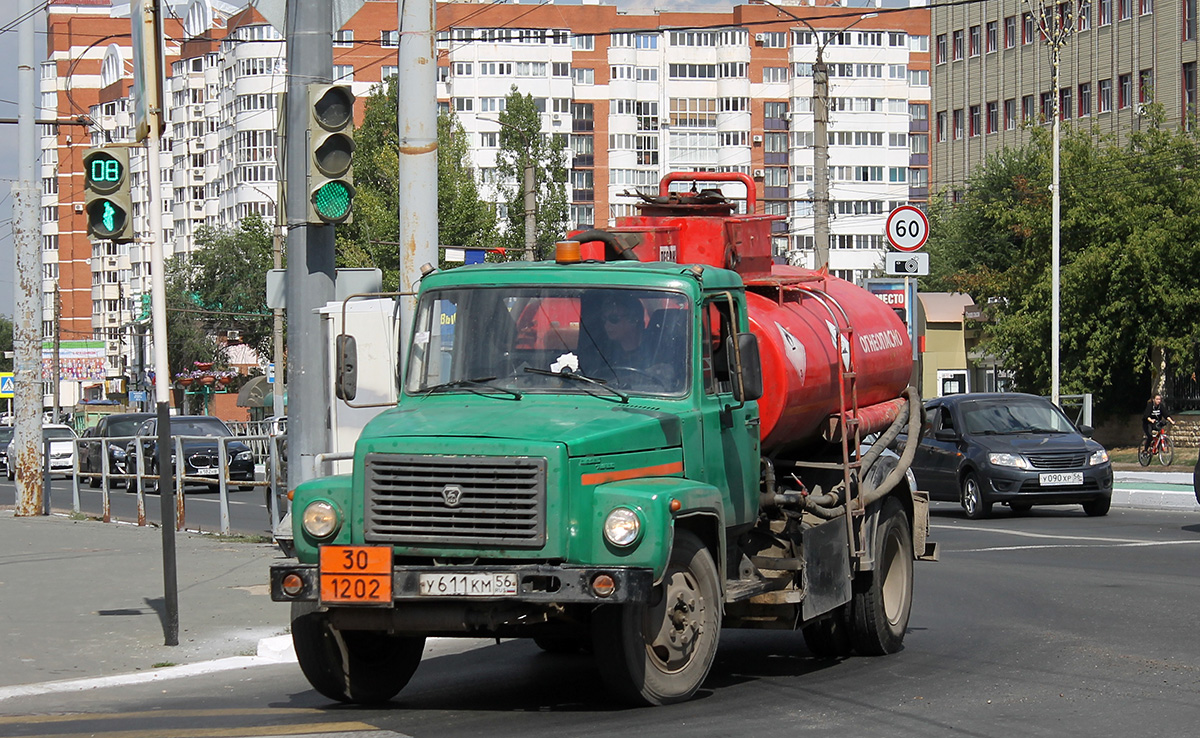Оренбургская область, № У 611 КМ 56 — ГАЗ-3306/3307/3309 (общая модель)