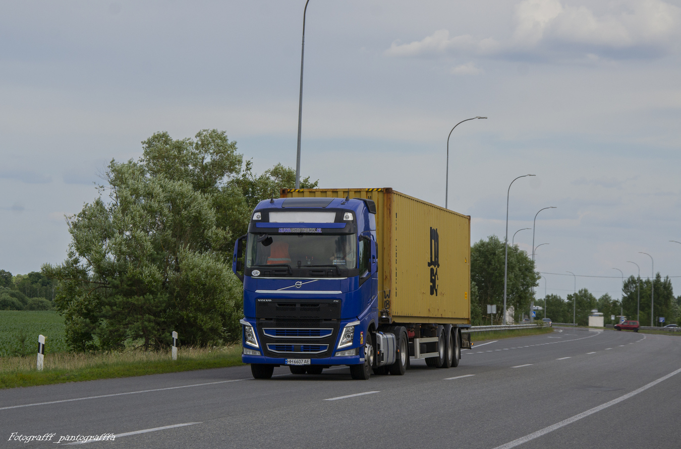 Одесская область, № НН 6607 АЕ — Volvo ('2012) FH-Series