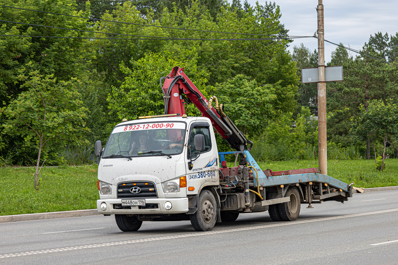 Свердловская область, № М 448 ОН 196 — Hyundai HD78 ('2004)