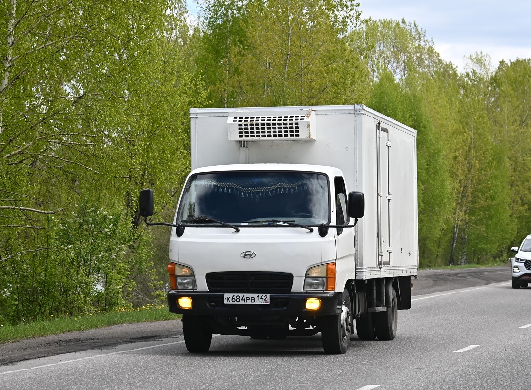 Кемеровская область, № К 684 РВ 142 — Hyundai Mighty II ('1997, общая)
