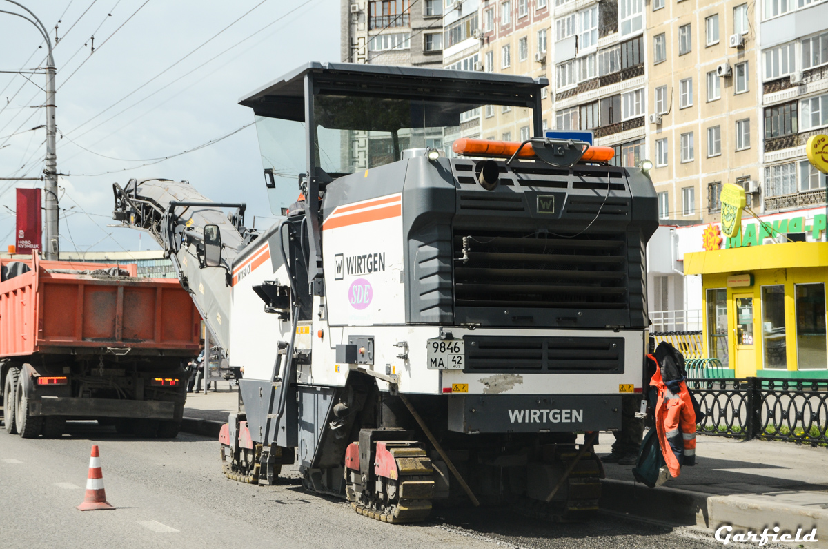 Кемеровская область, № 9846 МА 42 — Wirtgen (общая модель)