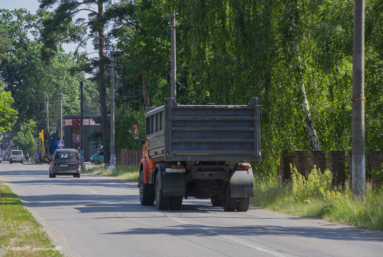 Киевская область, № Х 5723 КХ — МАЗ-5549
