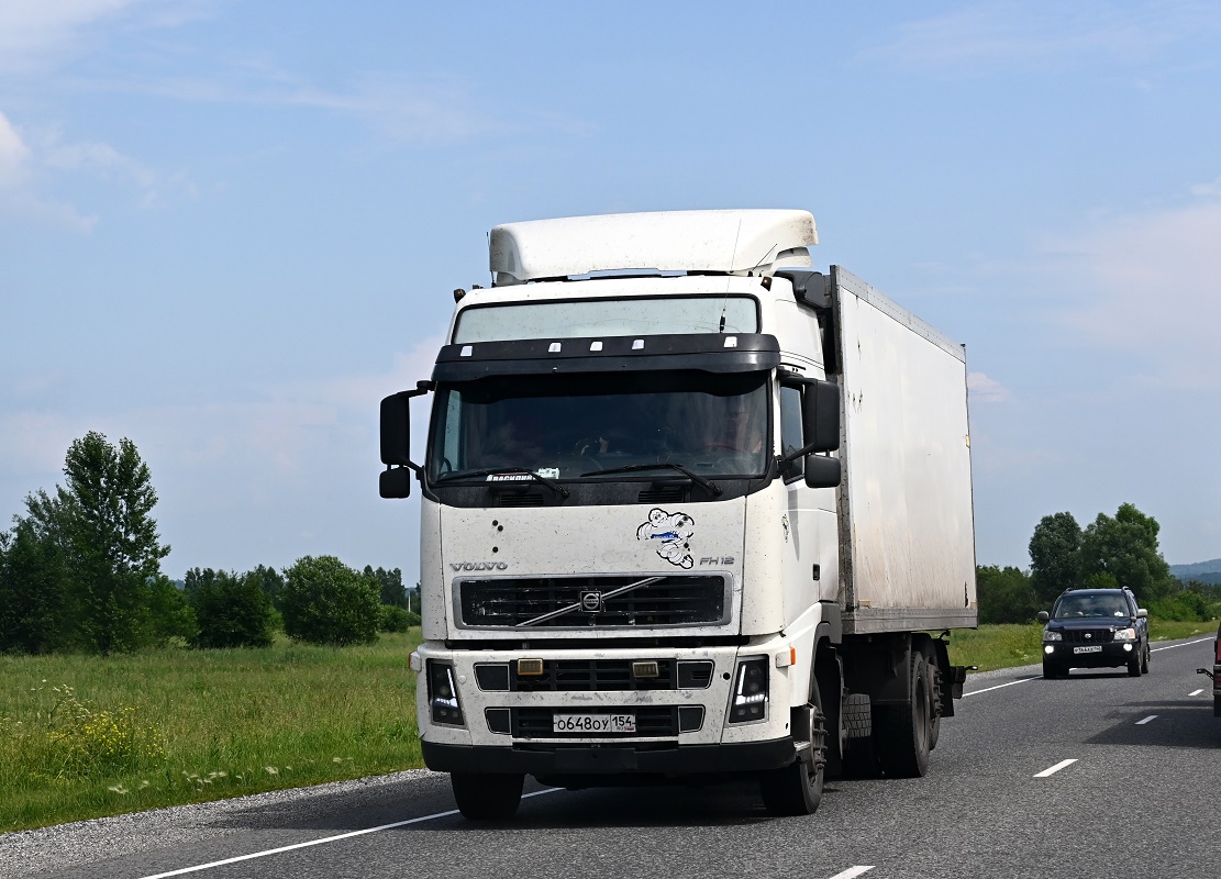 Новосибирская область, № О 648 ОУ 154 — Volvo ('2002) FM12.420