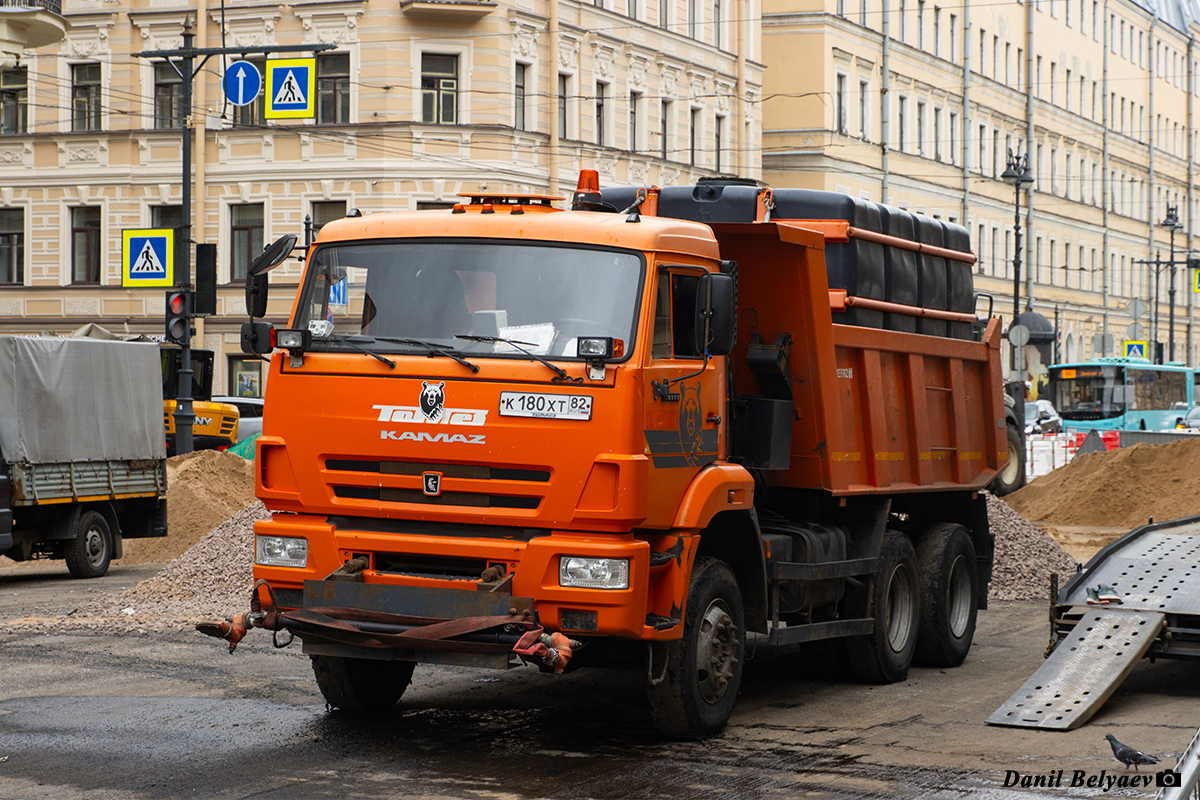 Санкт-Петербург, № К 180 ХТ 82 — КамАЗ (общая модель)