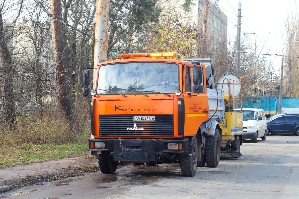 Киев, № АА 8291 СЕ — МАЗ-5551 [555100]