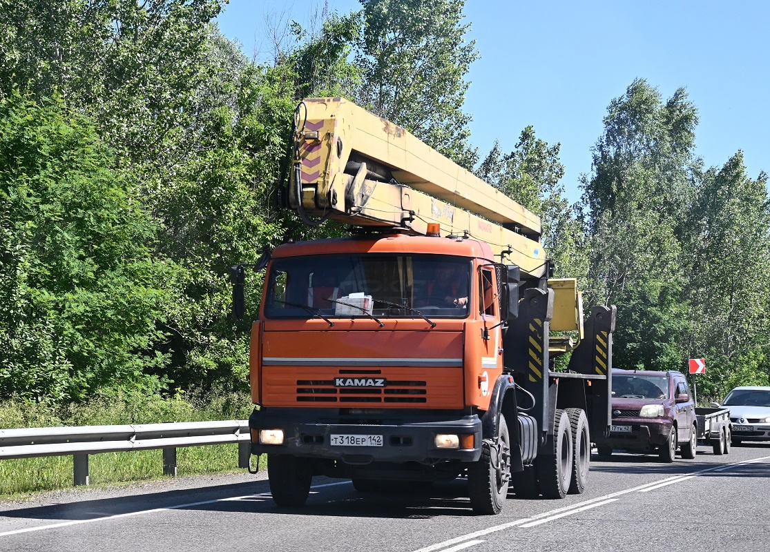 Кемеровская область, № Т 318 ЕР 142 — КамАЗ-65115-62