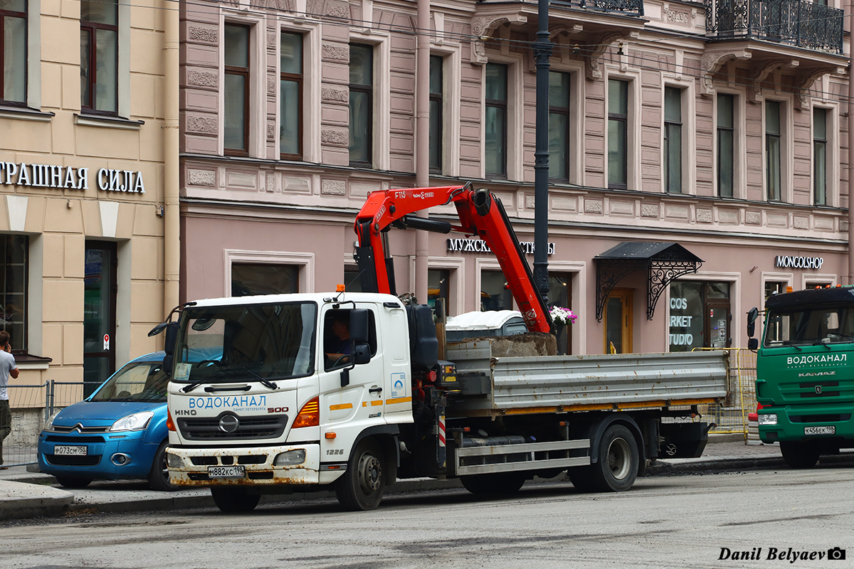 Санкт-Петербург, № М 882 КС 198 — Hino 500