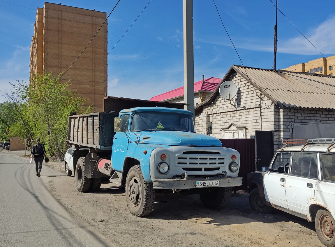 Восточно-Казахстанская область, № 515 CHA 16 — ЗИЛ-495710