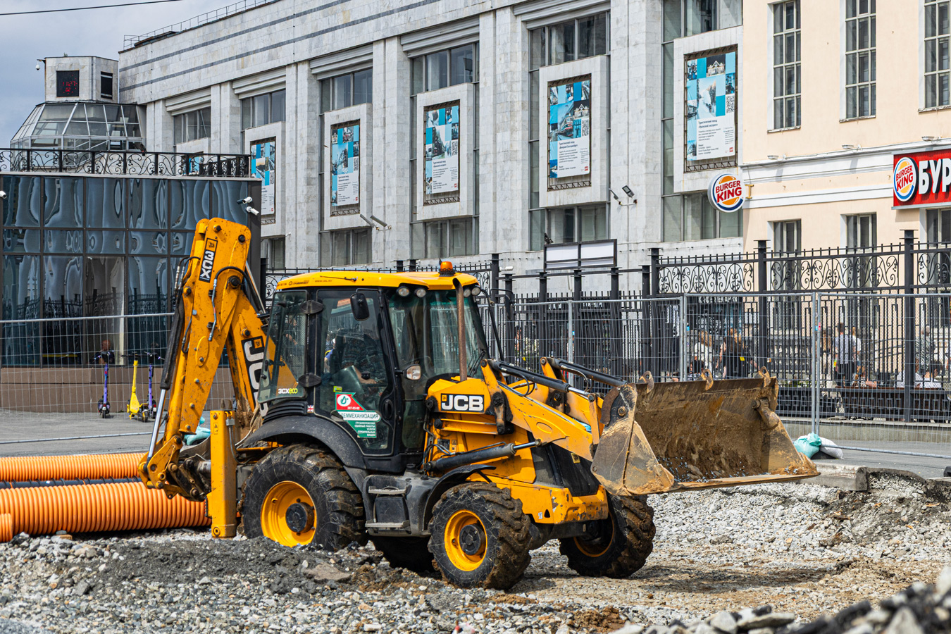 Свердловская область, № 6280 ЕВ 66 — JCB 3CX