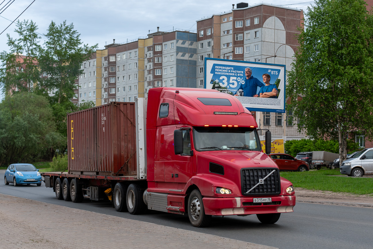 Удмуртия, № В 315 МУ 18 — Volvo VNL660