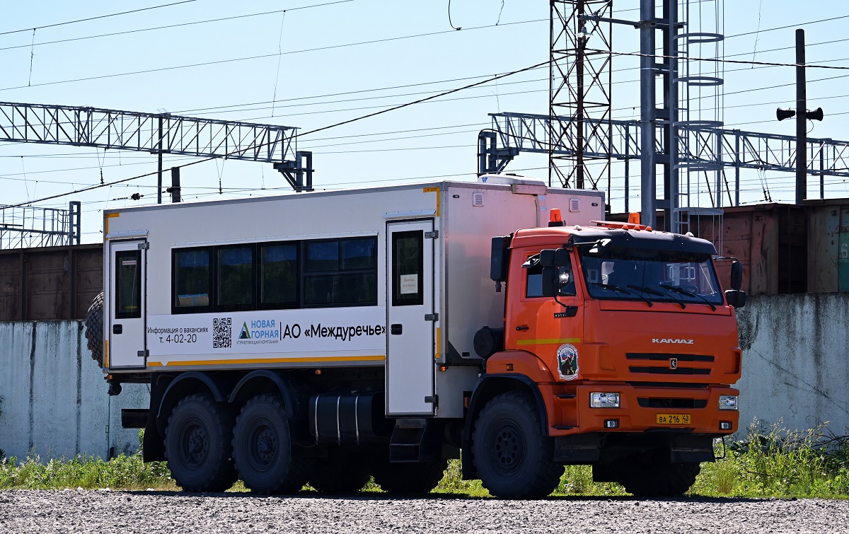 Кемеровская область, № ВА 216 42 — КамАЗ-43118 (общая модель)