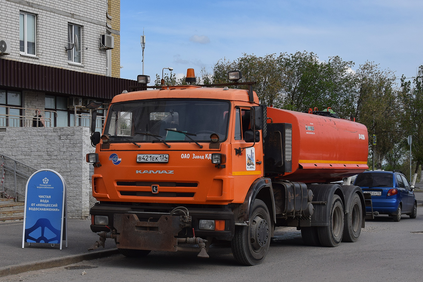 Волгоградская область, № В 421 ЕК 134 — КамАЗ-65115-62