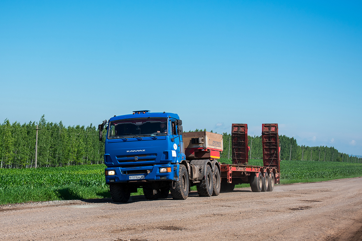 Оренбургская область, № Р 111 ОН 56 — КамАЗ-44108-24 [441083]