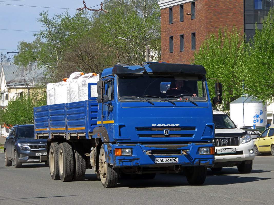 Кировская область, № К 400 ОР 43 — КамАЗ-65117-A4(23)