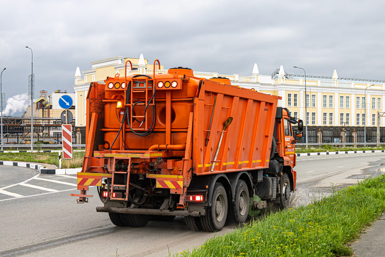 Свердловская область, № Н 632 СК 196 — КамАЗ-6520-53