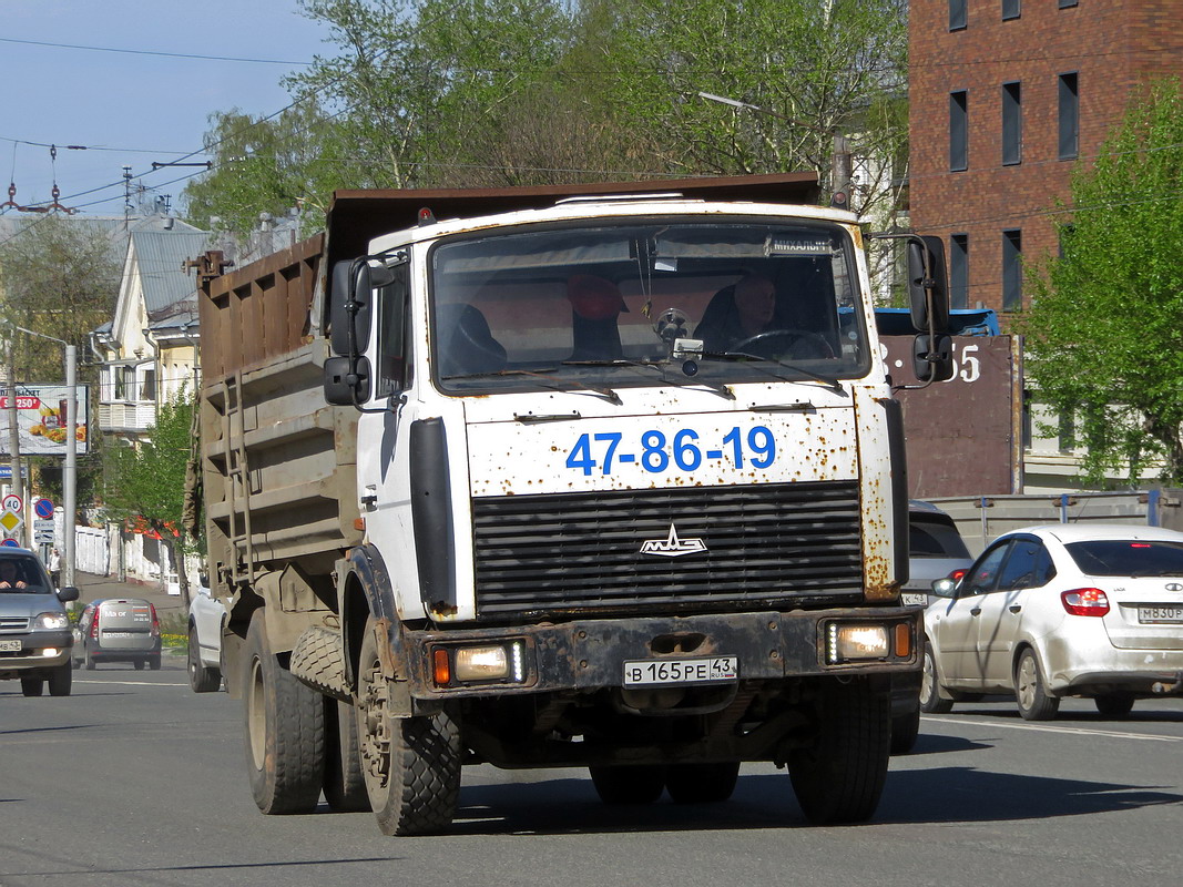 Кировская область, № В 165 РЕ 43 — МАЗ-555102