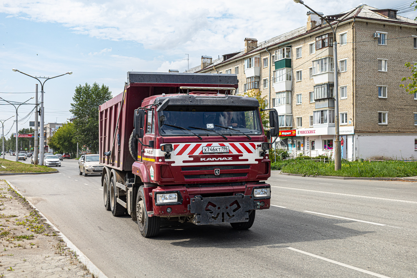 Свердловская область, № Х 746 КТ 196 — КамАЗ-6520-B5(49)