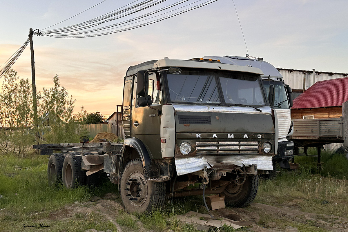 Саха (Якутия), № (14) Б/Н 0242 — КамАЗ (общая модель); Транспортные средства без номеров (Саха (Якутия))