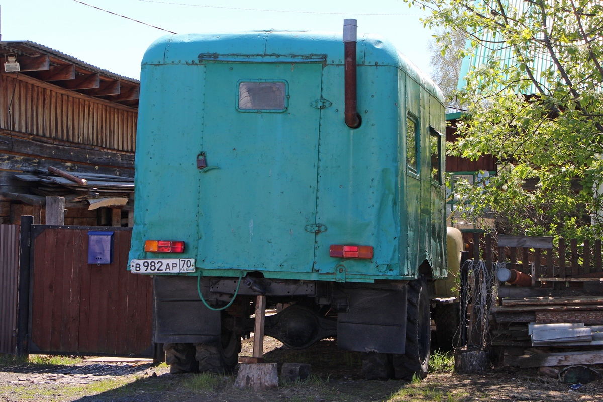 Томская область, № В 982 АР 70 — ГАЗ-52-04