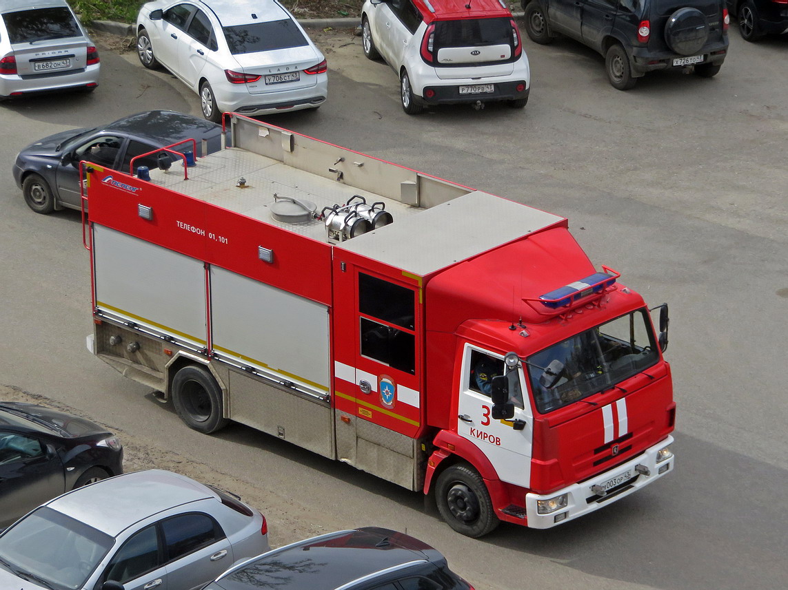 Кировская область, № М 003 ОР 43 — КамАЗ-4308-H3(99)
