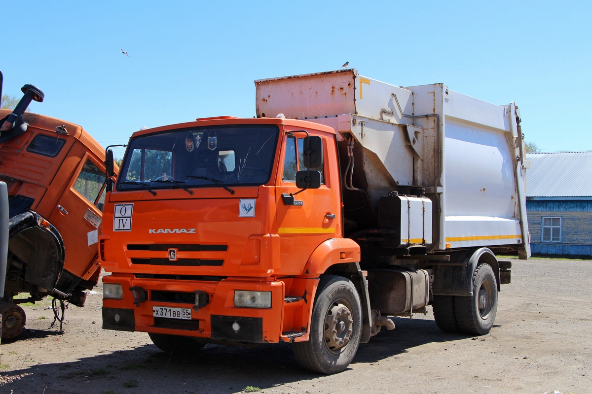 Омская область, № Х 371 ВВ 55 — КамАЗ-53605 (общая модель)