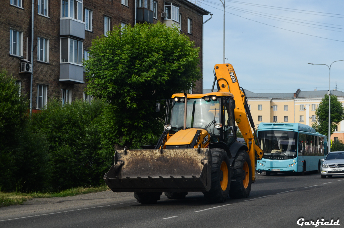 Кемеровская область, № 0951 МА 42 — JCB 4CX