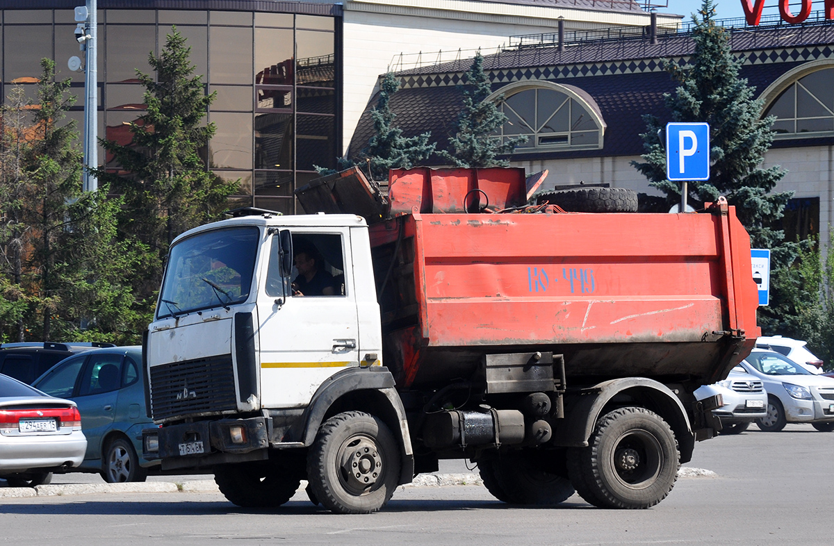 Северо-Казахстанская область, № T 574 BW — МАЗ-4371 (общая модель)