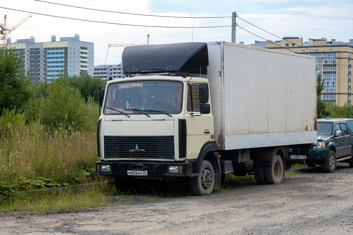 Вологодская область, № М 693 КН 35 — МАЗ-437043