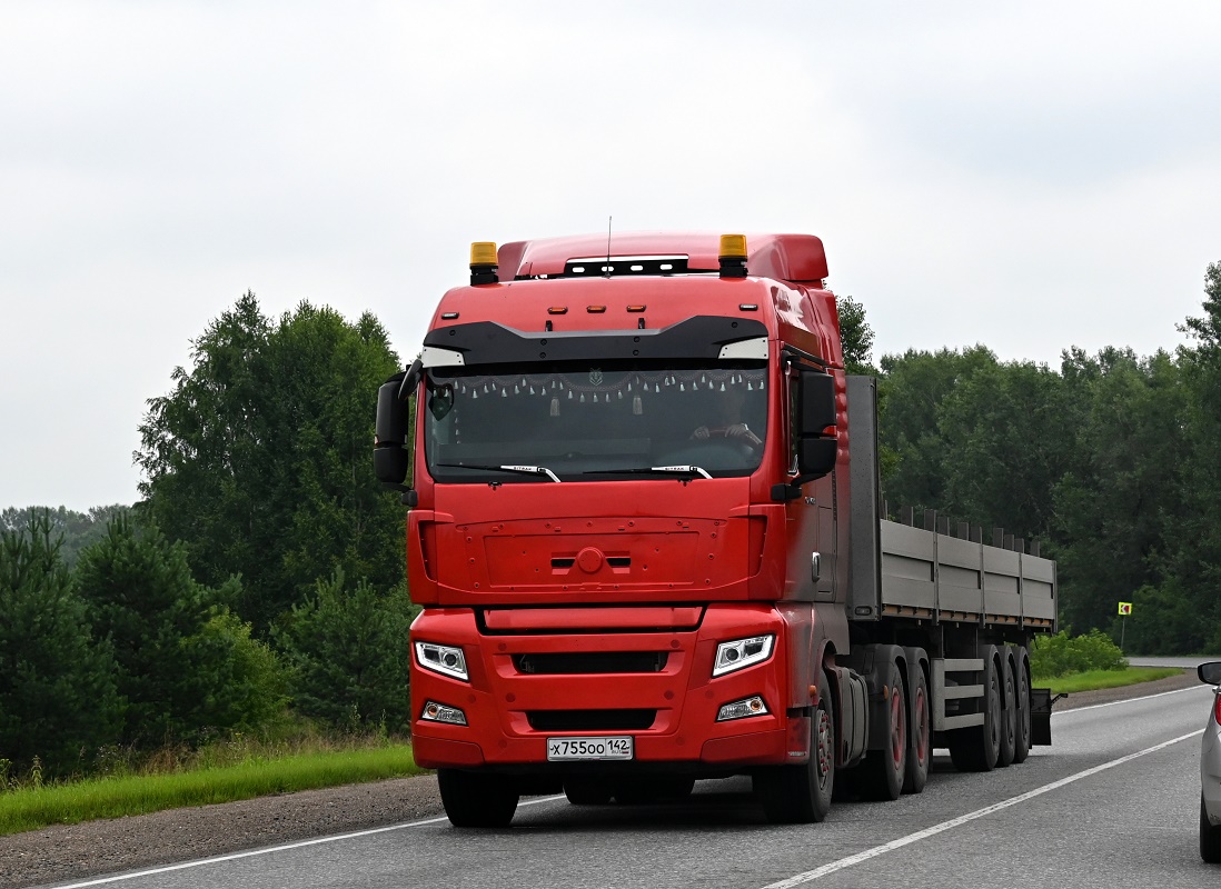 Кемеровская область, № Х 755 ОО 142 — Sitrak C7H ZZ4256