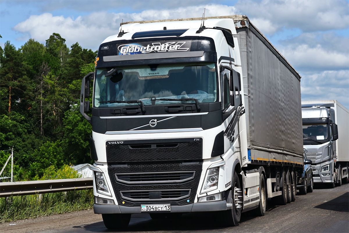 Туркестанская область, № 304 BCY 13 — Volvo ('2012) FH.460
