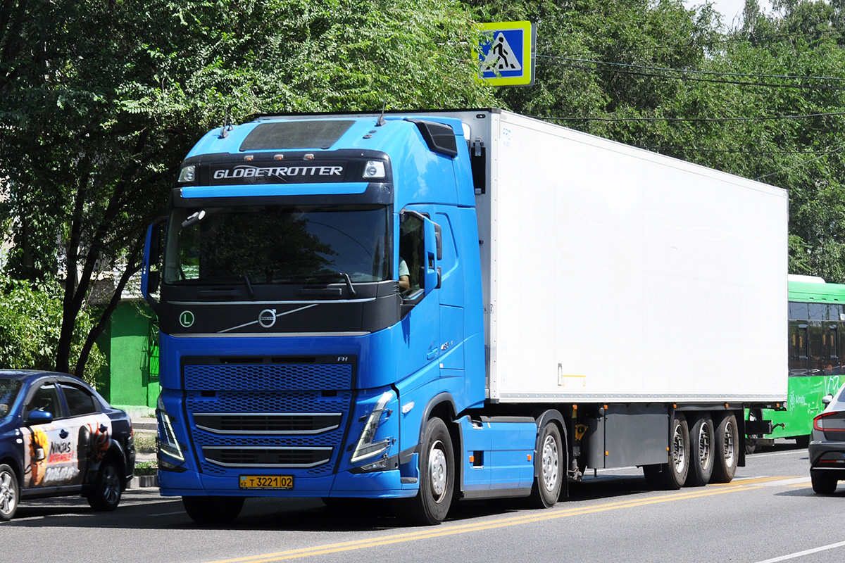 Алматы, № T 3221 02 — Volvo ('2020) FH.460