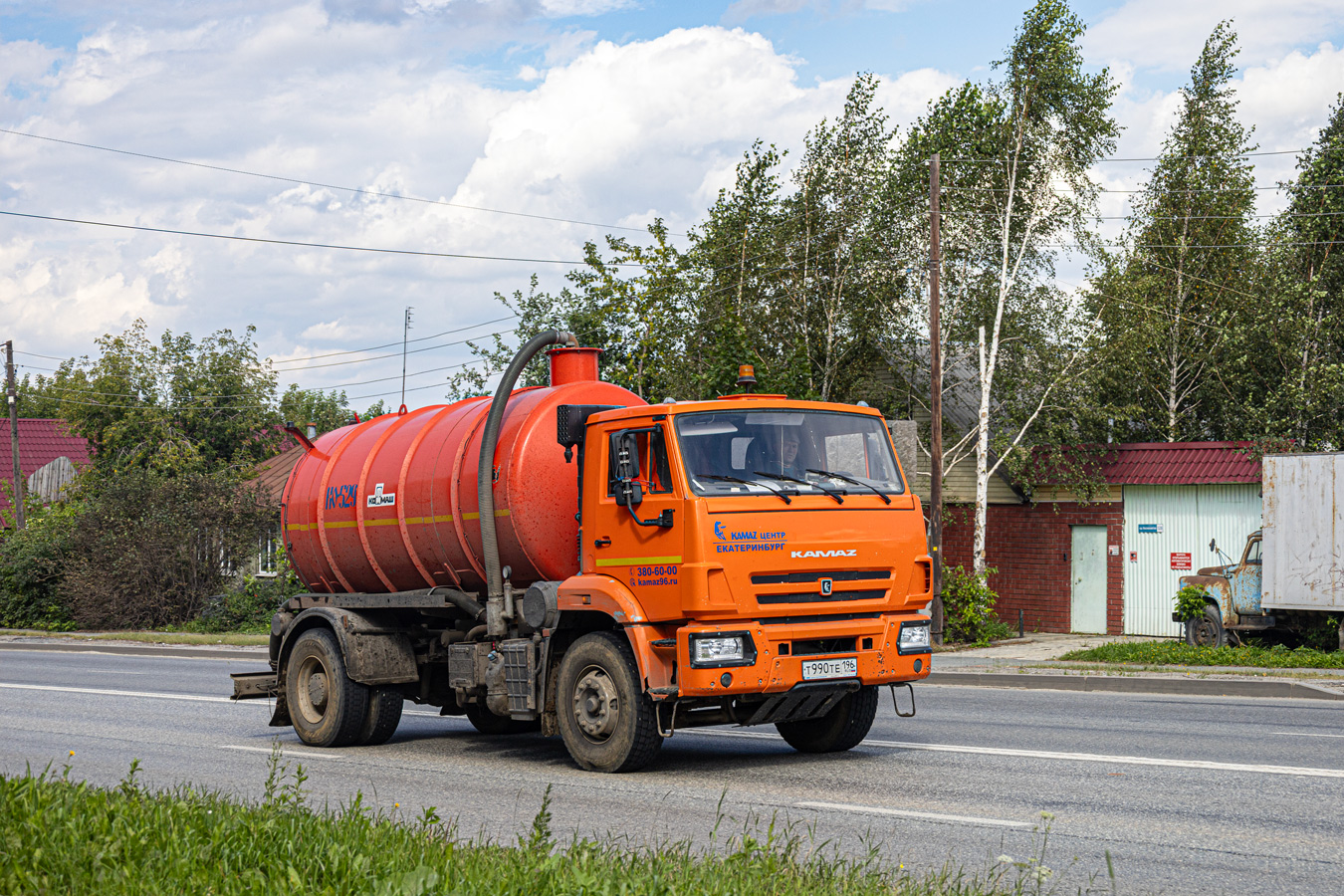Свердловская область, № Т 990 ТЕ 196 — КамАЗ-53605 (общая модель)