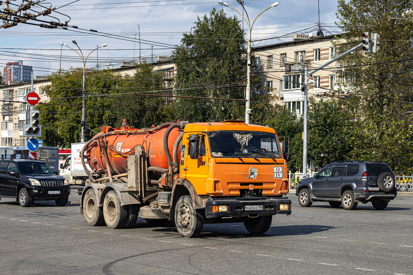 Свердловская область, № М 483 КЕ 196 — КамАЗ-65115-D3(97)