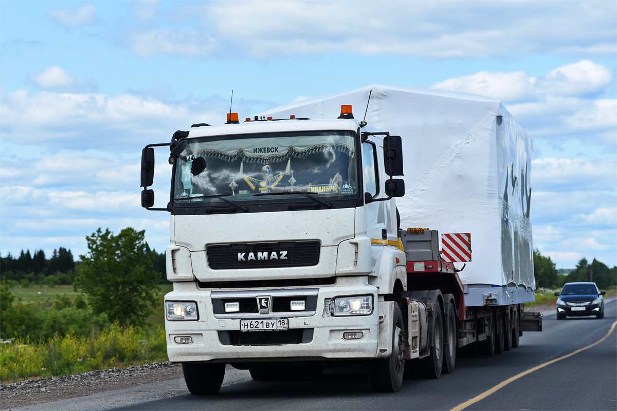 Удмуртия, № Н 621 ВУ 18 — КамАЗ-65206-S5(87)