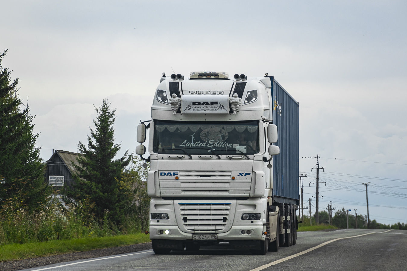 Свердловская область, № О 102 АА 196 — DAF XF105 FT