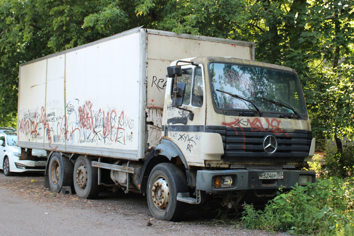 Московская область, № Р 524 ЕР 750 — Mercedes-Benz (общая модель)