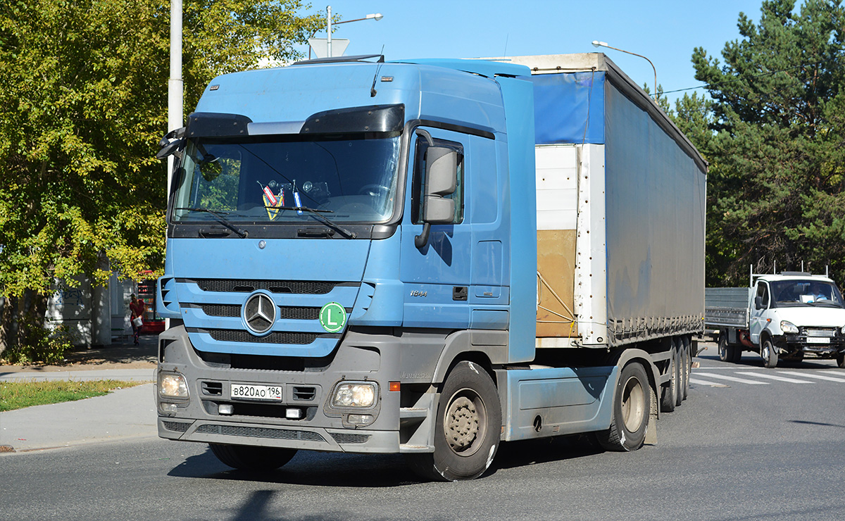 Свердловская область, № В 820 АО 196 — Mercedes-Benz Actros ('2009) 1844