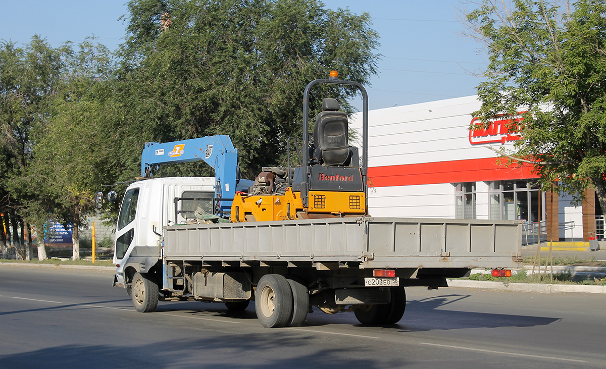 Оренбургская область, № С 203 ЕО 56 — Mitsubishi Fuso Fighter